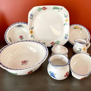 Vintage Pfaltzgraff Summer Garden China -  Platter - Pfaltzgraff Vegetable Bowl -  Sugar Bowl and Creamer - Gravy Boat - Oval Bowl
