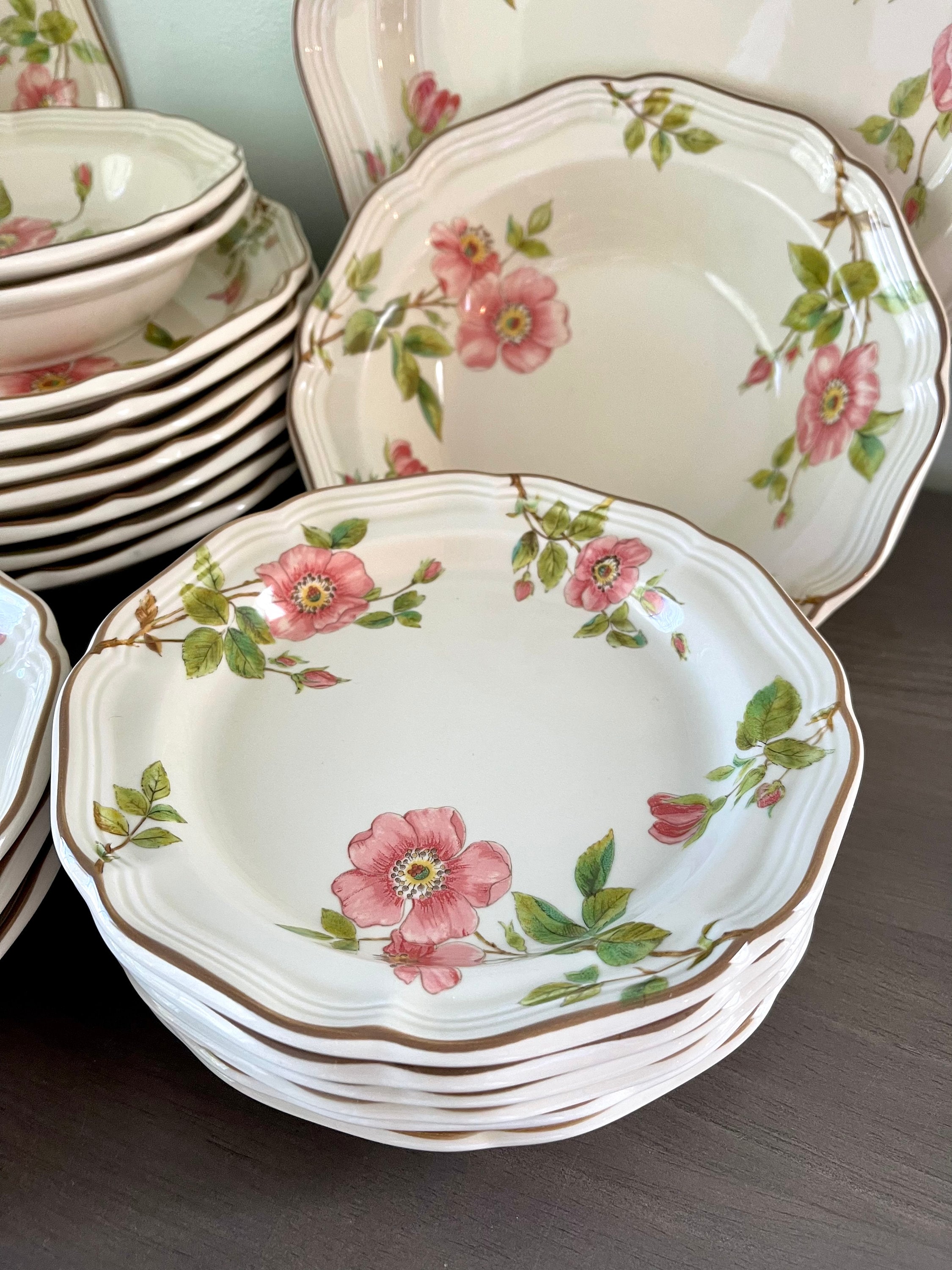 Vintage Mikasa Heritage “rose Pedals “ Dinnerware - Mikasa