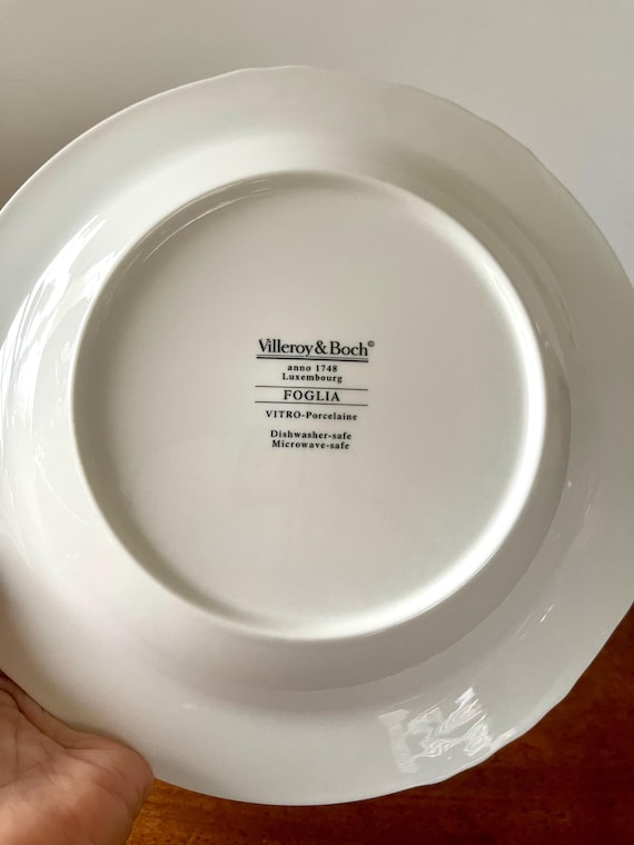 Villeroy & Boch Foglia Large Rim Soup Bowl White Vitro Porcelain