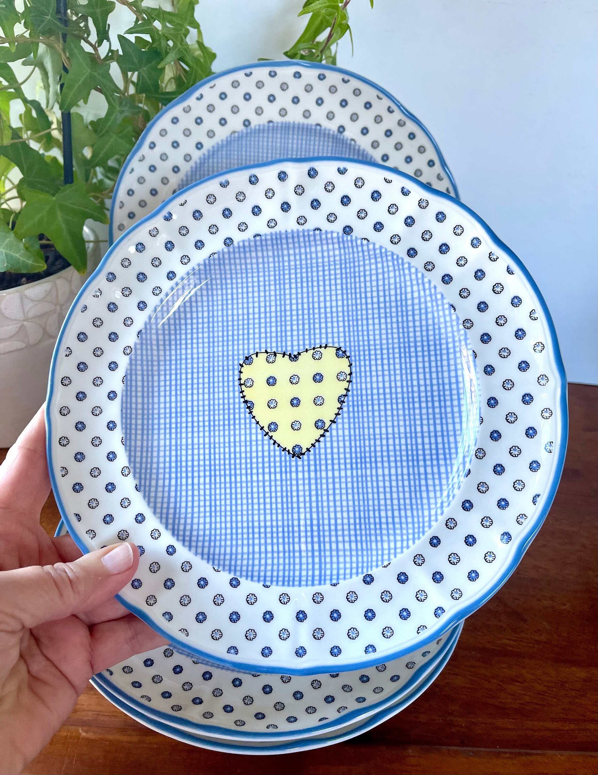 Set of 4 Richard Ginori Heart Salad Plates 8 1/2” Blue Burlap