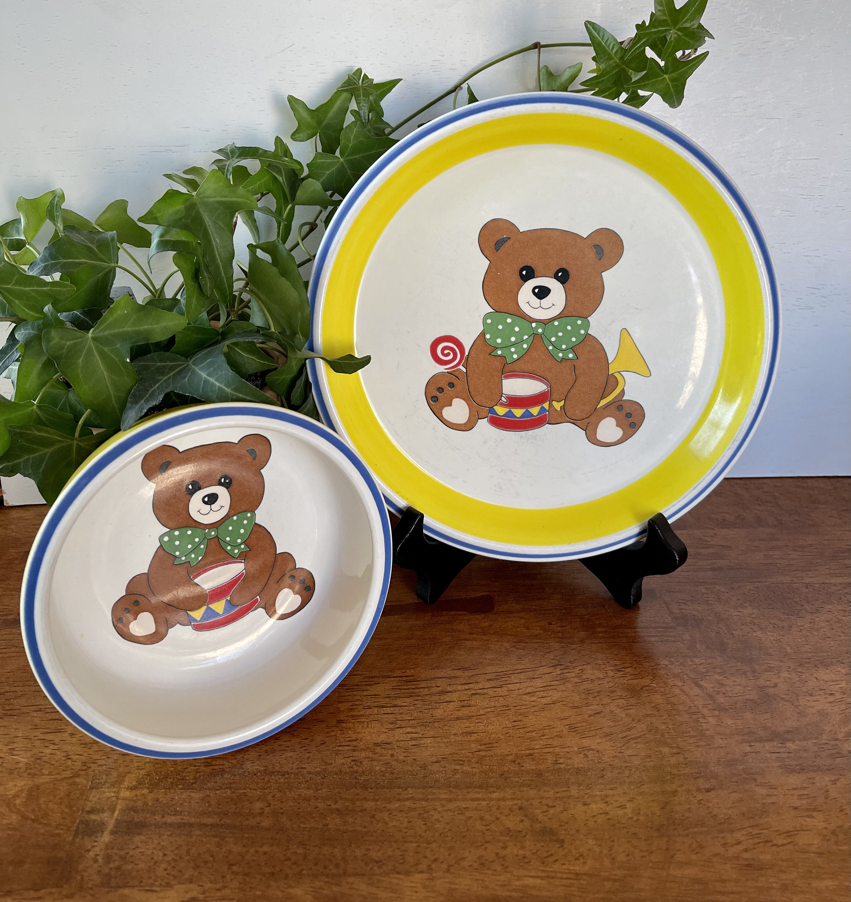 Mikasa Aviator Teddy Bear Children's Set: Vintage Plate and Bowl