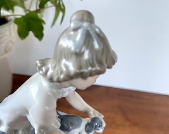 【限定値下げ】✦美品✦ リヤドロ NAO　一緒にお勉強　1285　男の子　犬 ✦美品✦ リヤドロ NAO 一緒にお勉強 1285 男の子 犬