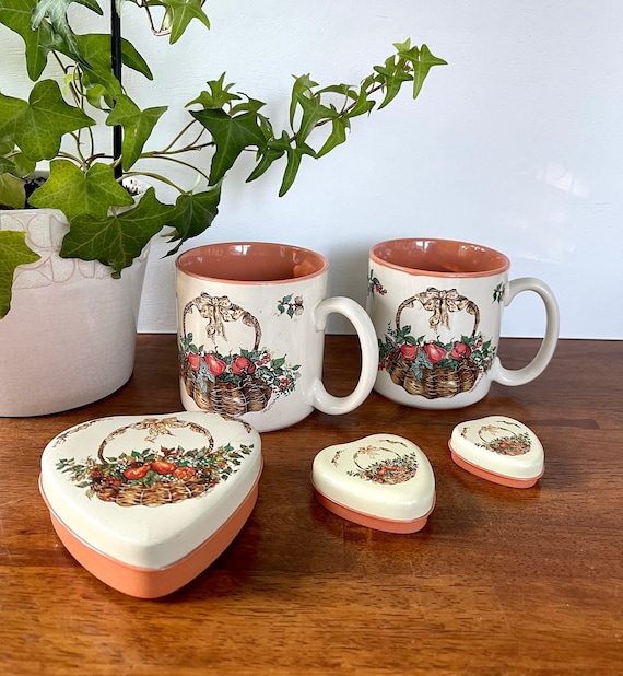 Vintage Potpourri Press: Apple Basket Mug or Heart Trinket Tin
