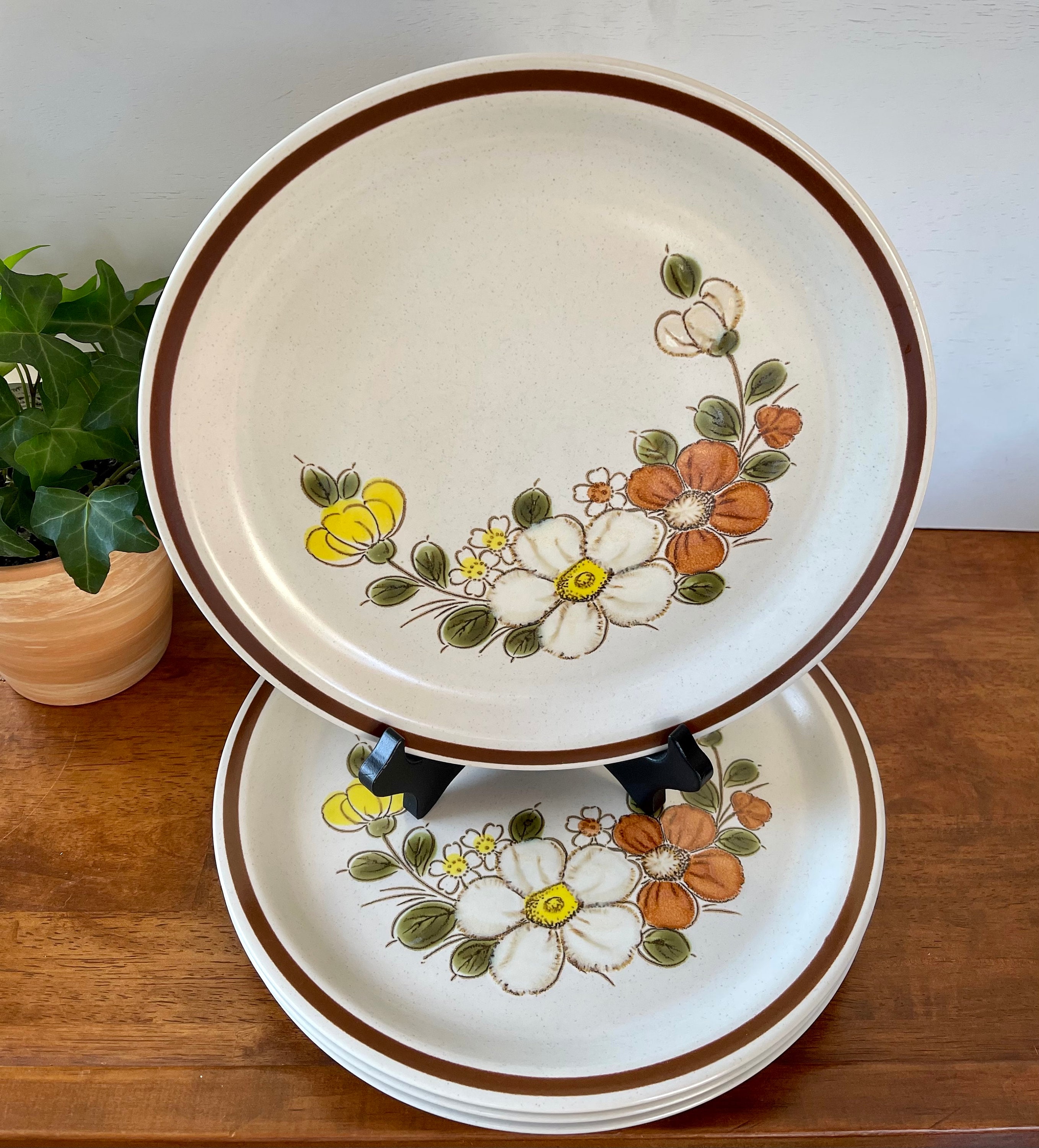 1970s Woodhaven Stoneware Dinner Plates: Sunny Brook Floral Set - Etsy