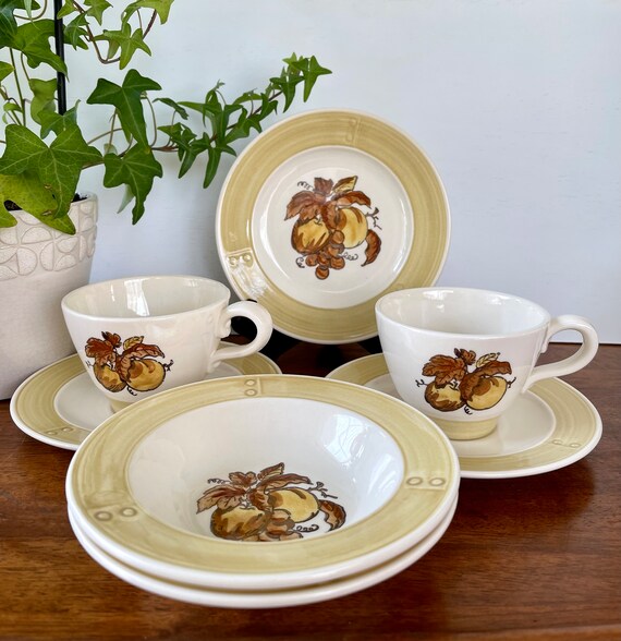 Metlox Poppy Trail Provincial Golden Fruit, Tea Cup, Berry Bowl