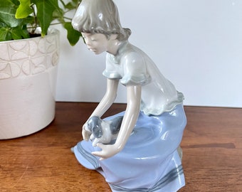 【限定値下げ】✦美品✦ リヤドロ NAO　一緒にお勉強　1285　男の子　犬 ✦美品✦ リヤドロ NAO 一緒にお勉強 1285 男の子 犬 - メルカリ