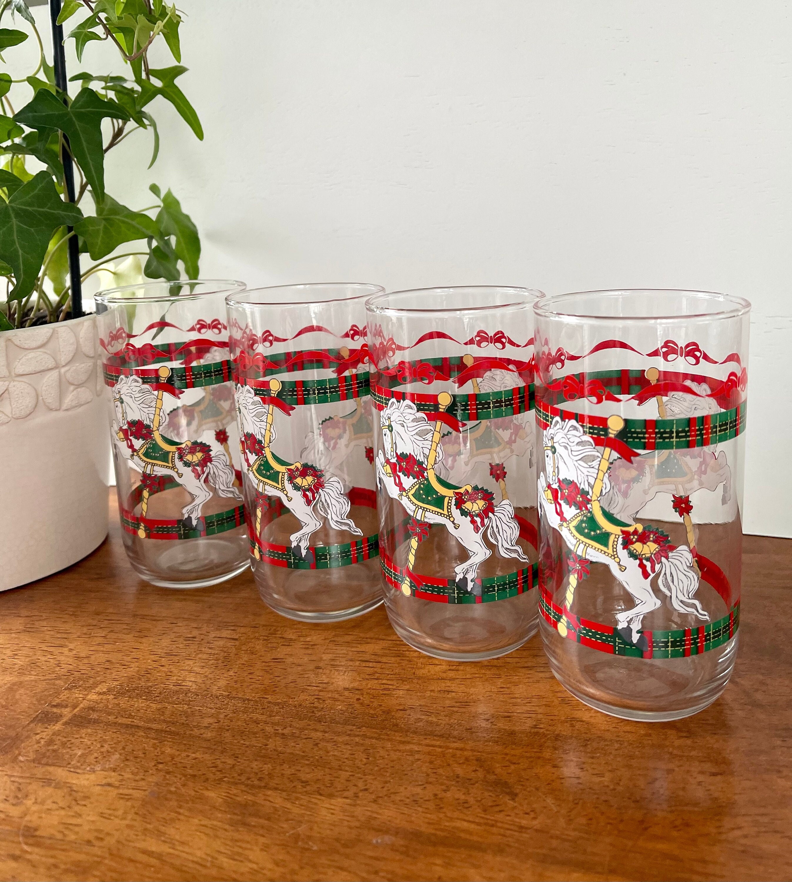 LIBBEY LIBBY PRANCING REINDEER CHRISTMAS TUMBLERS GLASSES CHRISTMAS SET OF  6 - Tumblers, Facebook Marketplace