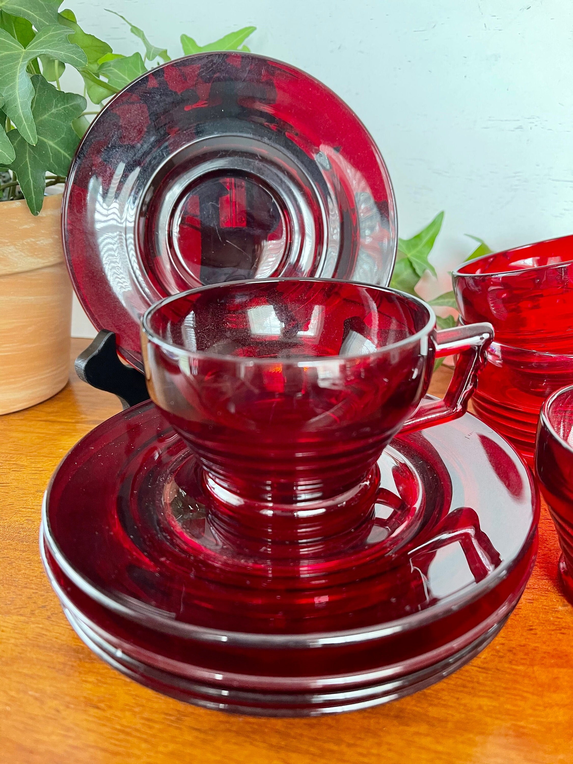Vintage Ruby Red Glass Tea Cups With Saucers Set of Four Etsy