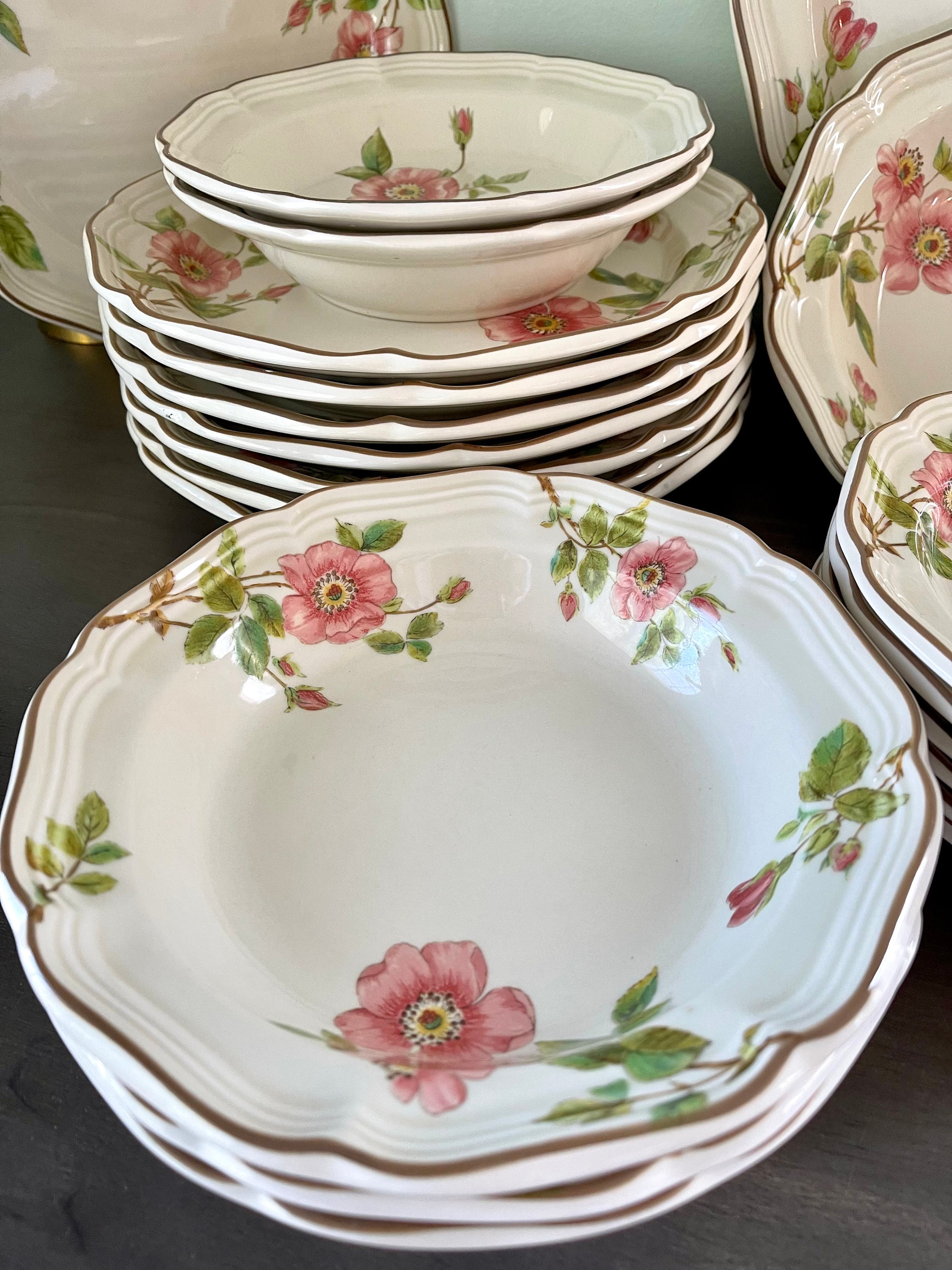 Vintage Mikasa Heritage “rose Pedals “ Dinnerware - Mikasa Vintage Mikasa Heritage “rose Pedals “ Dinnerware - Mikasa