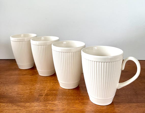 Service à Café Wedgwood Palladian – 12 Tasses + Soupière – Porcelaine Bone China Neuve