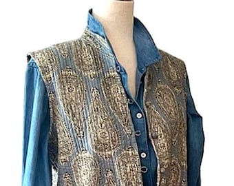 Chaleco acolchado Kantha. Hecho a mano, elegante y reversible.