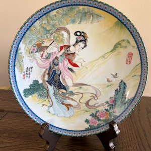 Chinese collectible plates by artist Zhao HuiMin