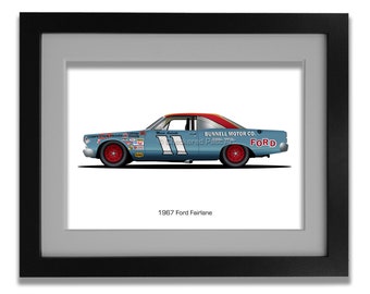Op de afbeelding: Een blauwe Ford Fairlane raceauto uit 1967 met rode en oranje accenten. De auto heeft nummer 11 aan de zijkant en de woorden "Bunnell Motor Co." en "Ford" aan de achterkant.