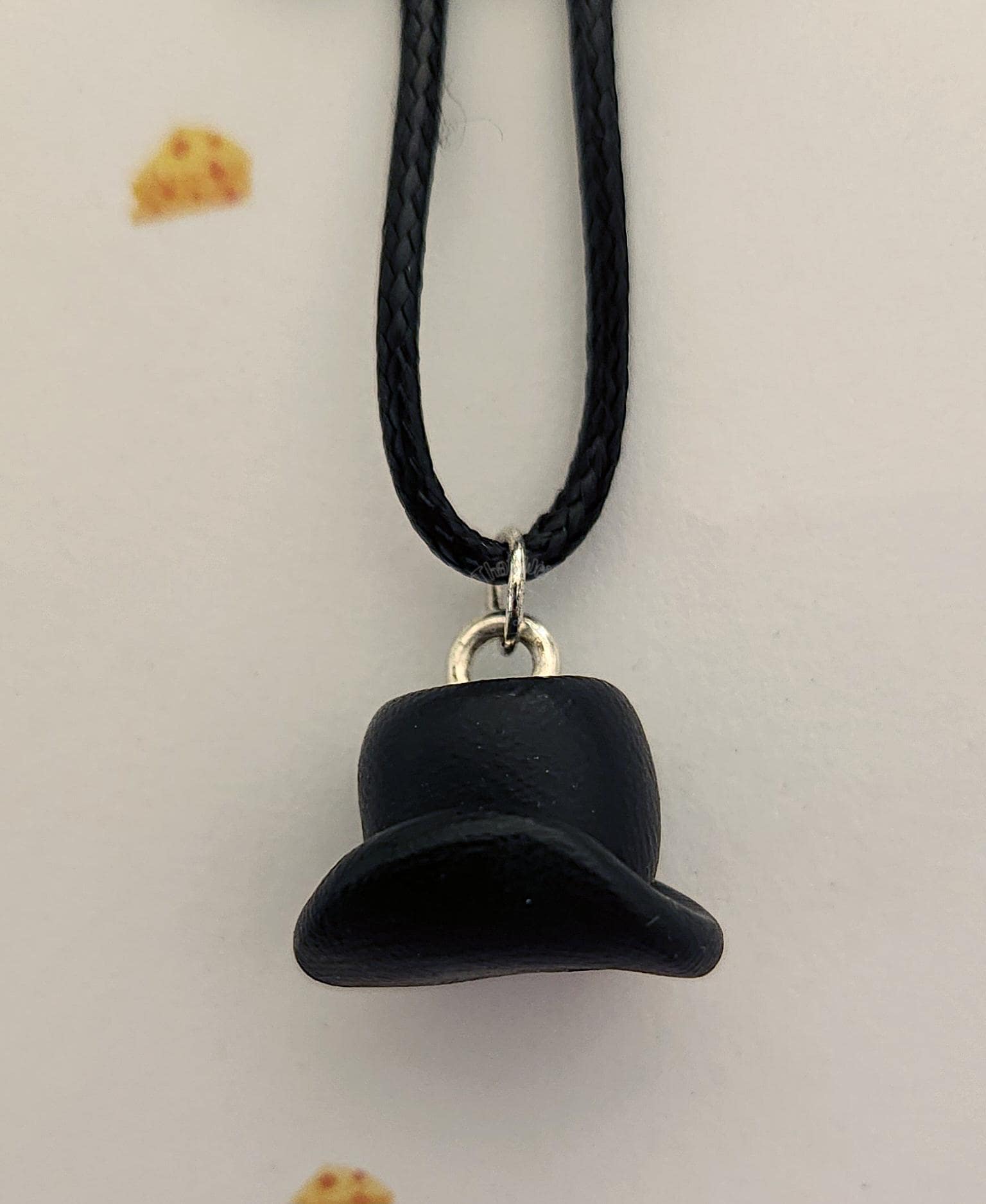 Top Hat Necklace
