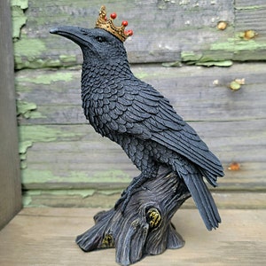 Raven with crown statue, Gothic decor, crow statue