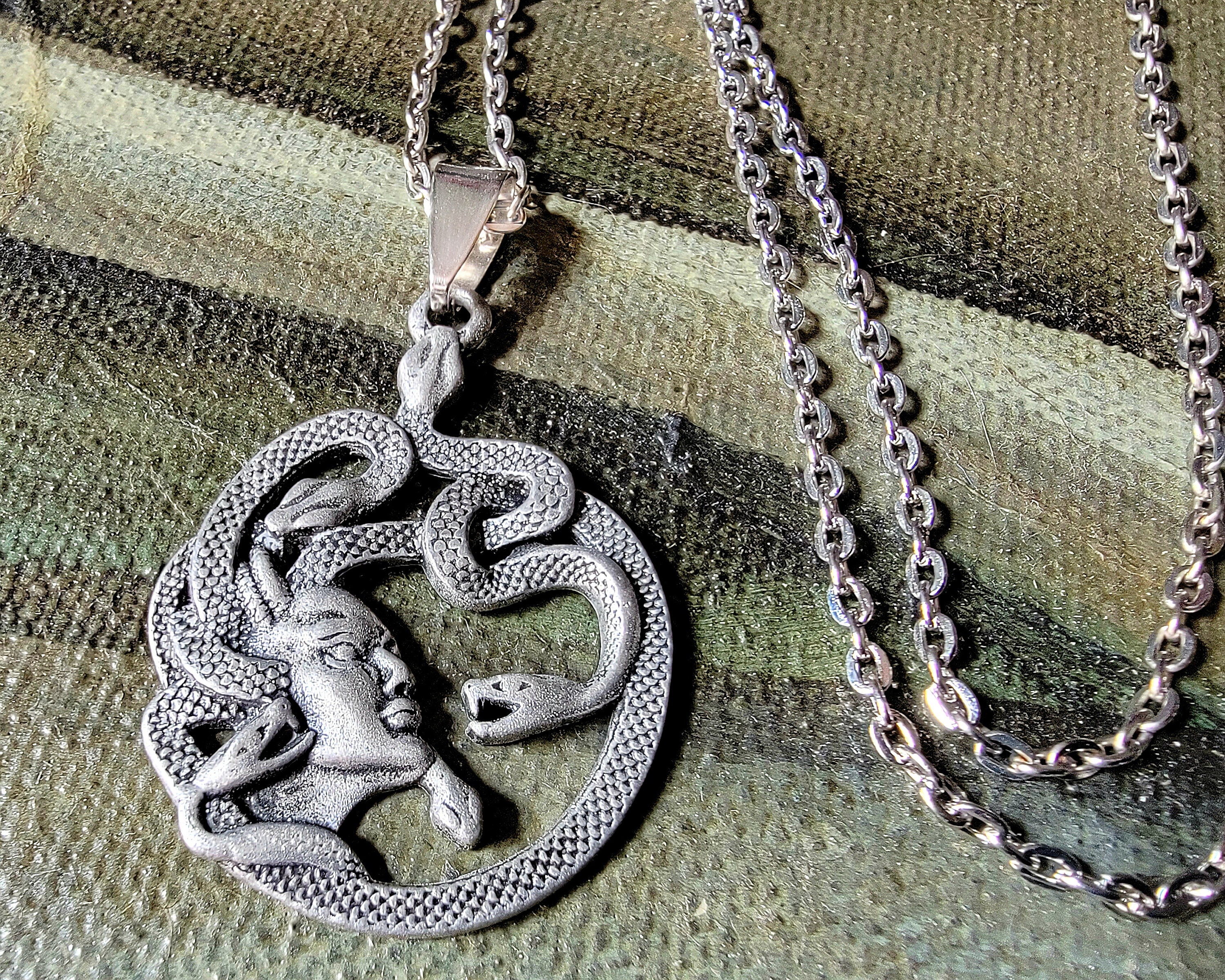 Resin medusa necklace discount