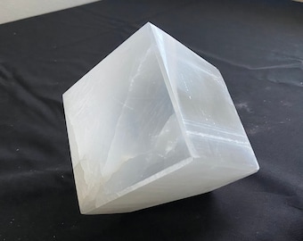 Cubo de cristal de selenita grande