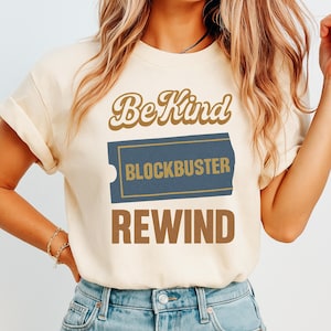 90er Jahre Blockbuster VHS Tee: Retro Movie Night Nostalgie