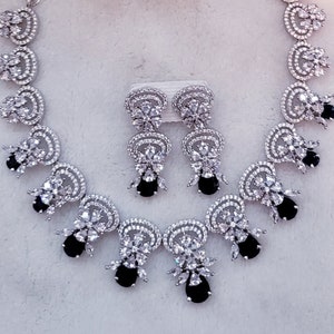 Indian Jewelry, Blue, Cubic zircon with Sapphire color, Traditional Jewelry, Gemstone, Bollywood jewelry, Bridal Jewelry, Wedding Jewelry.
