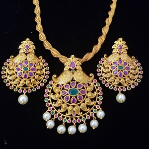 Simple Pendent with chain, Traditional Jewelry, Bollywood jewelry, South Indian  Party Jewelry,