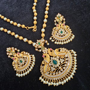 Pendant sets, Traditional Jewelry with Pearls,, Bridal Jewelry, south Indian Jewelry,