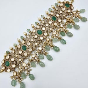 92.5 Silver victorian choker necklace, Moissanites bridal necklace, Pure Silver necklace with emeralds , 92.5 Hallmark,
