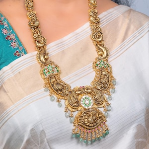 92.5 pure silver deep nakshi necklace with Kundan stones. Peacock pattern design, temple jewelry with green beads, Gold covering necklace,