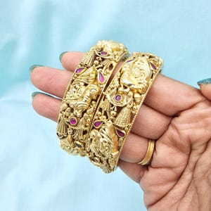 92.5 silver Bharaat nakshi bangles, Silver nakshi bangles, Temple Jewelry for brides, South Indian jewelry, Indian bangles, Bridal bangles.