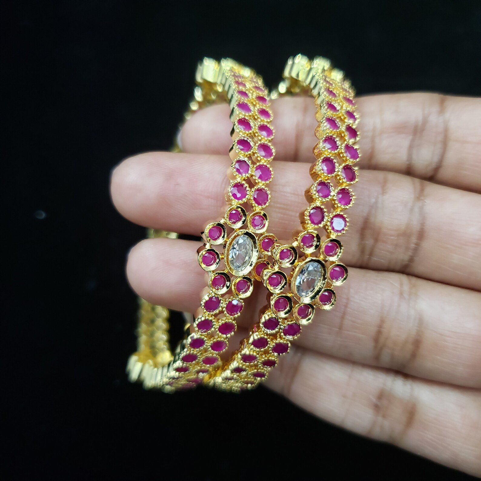 Black Stone Fancy Bangles Set, 2 Bangle Set, 2.8 Size, Wedding Bangles ...