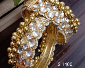 White Ahmadabadi Kundan Bangles, Handmade Kundan jewelry with pearls.