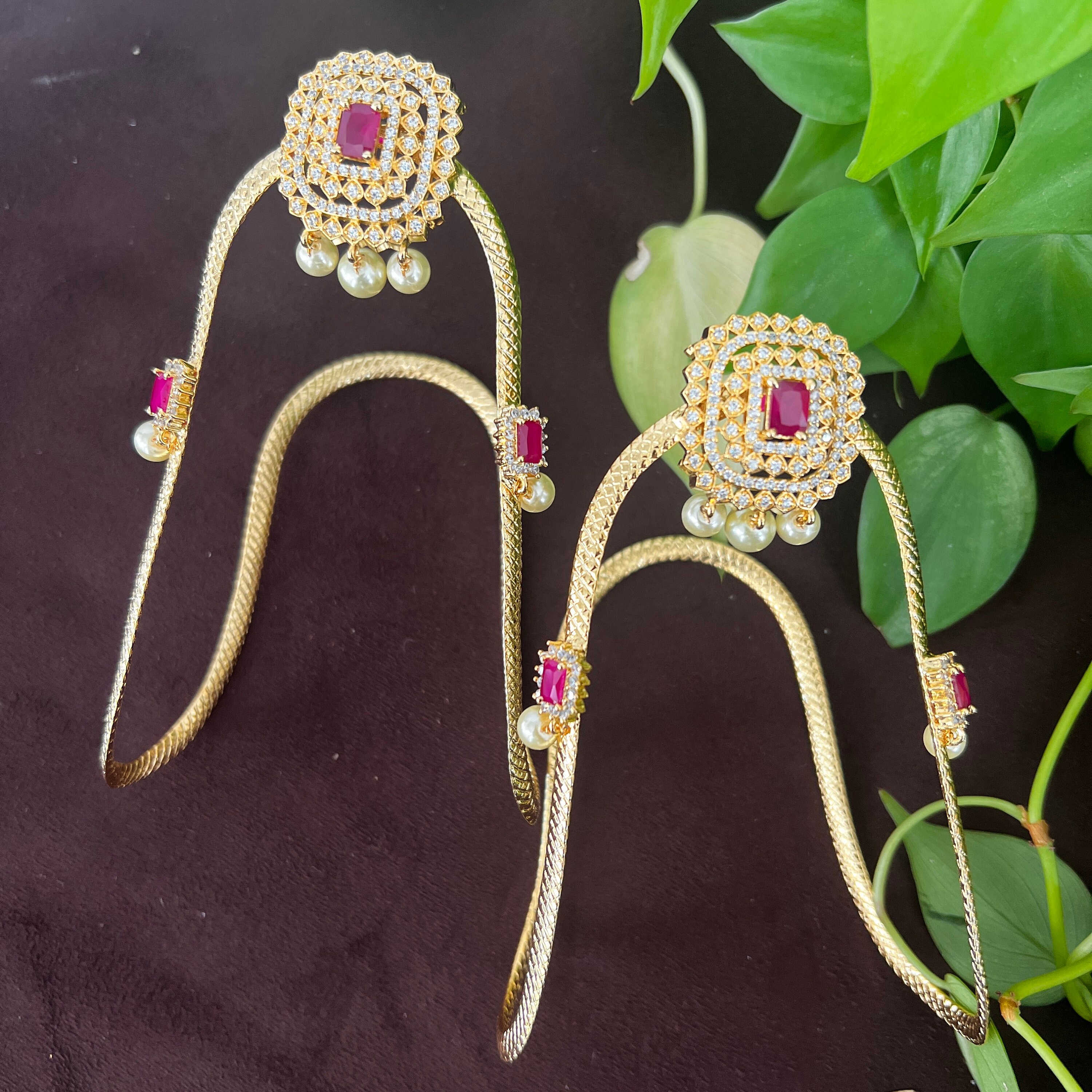 Adult Armlet, Pink and Green Vanki Type Armlet With American Diamonds ...