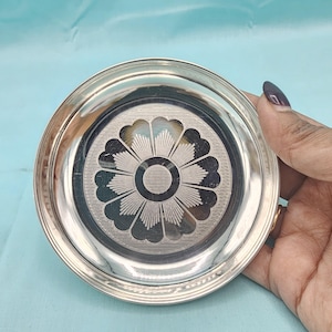 Pure Silver small plates. Flower pattern designs, 4&quot; diameter, Pure silver articles for pooja.