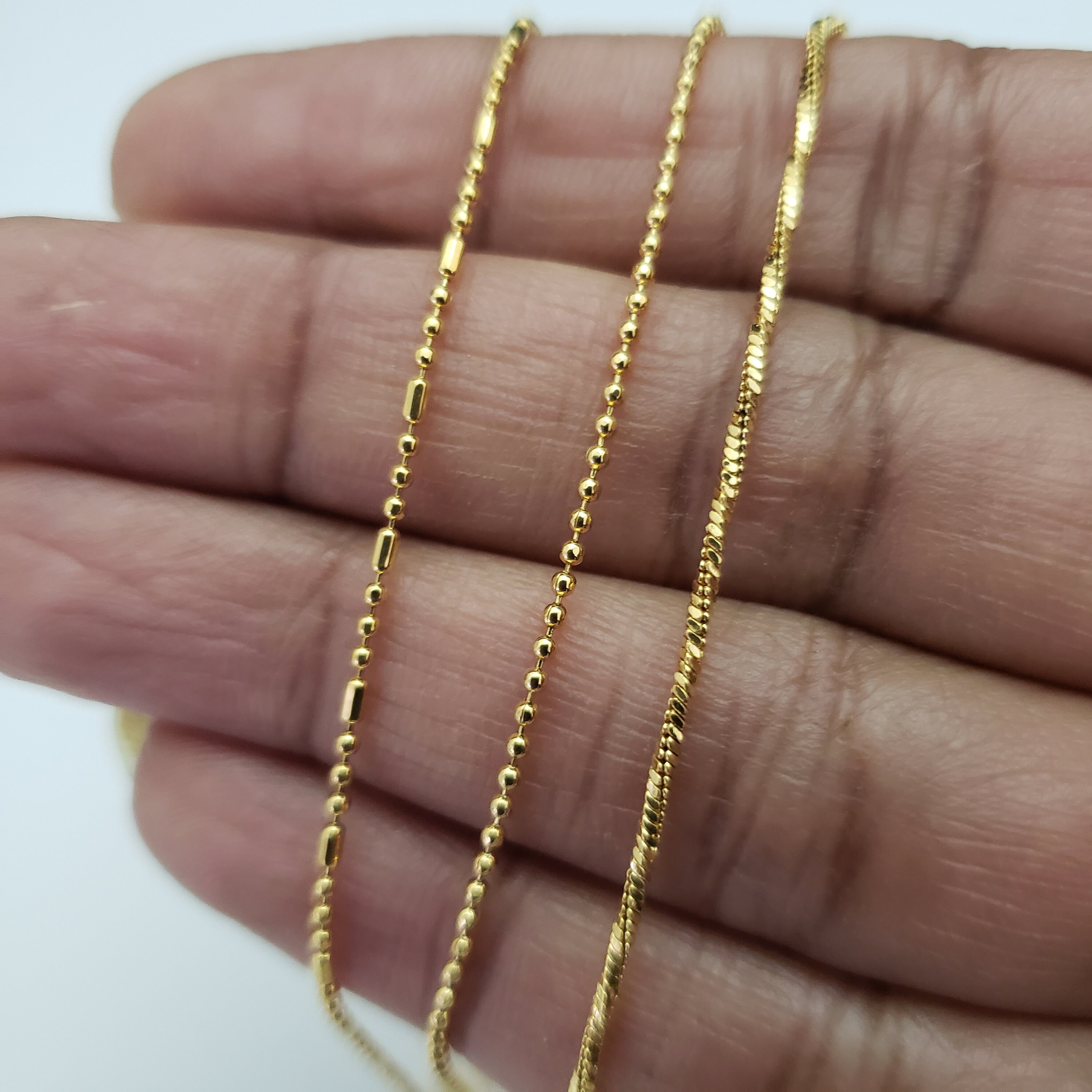 Gold Covering Chains Thin Chains for a Minimalist. Etsy UK