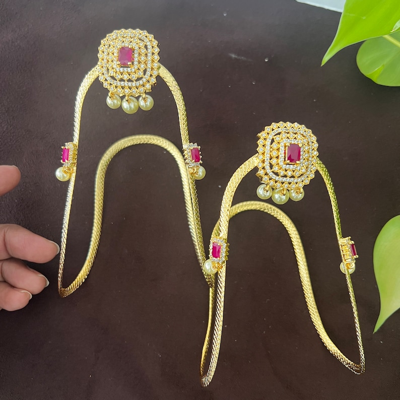 Adult Armlet, Pink and Green Vanki Type Armlet With American Diamonds ...
