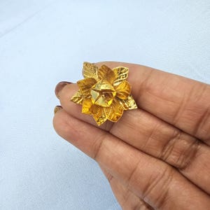 純銀製の蓮の花、2個セット、3層金花、プージャのお供え花。お返し、結婚祝い、新築祝い、2個セット
