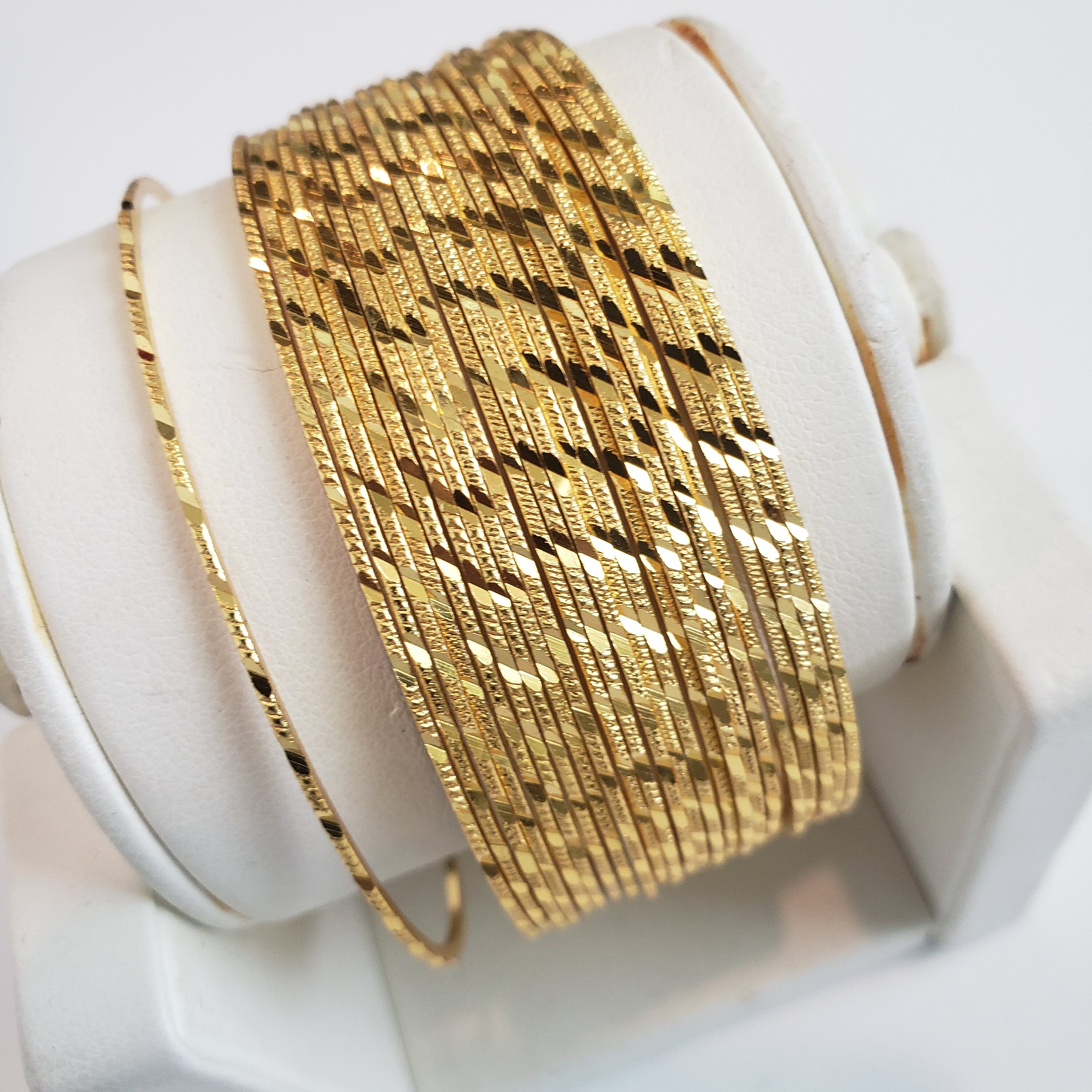 Gold plated thin bangles deals