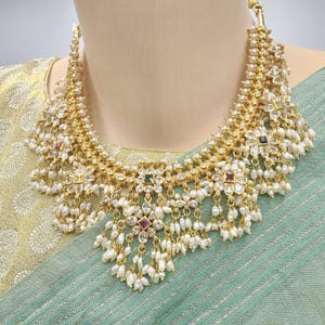 925er Silber Navratna Guttapoosalu Halskette, Reines Silber mit 22k Goldbedeckung, Echte Süsswasserperlen, Reiner Silber Brautschmuck,