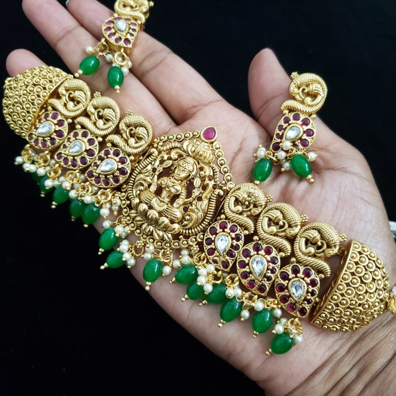 Touchstone Indiano Bollywood Trendy Pretty Handcrafted Classic Look Stunning Golden Rhinestone Faux Pearls Designer Jewelry Kada Bracciali Bangle. Set di 2 in tonalità Oro Antico per Le Donne