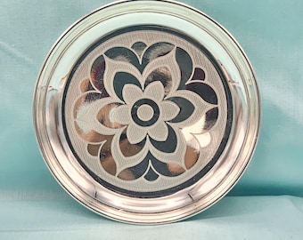 5インチのシルバー小皿、プージャ用の花柄デザイン、シルバーギフト