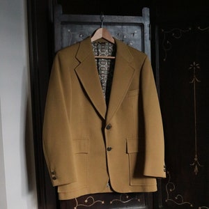 1970’s Golden Bear Yellow Double Knit Golf Blazer Jacket Jack Nicklaus Hart Schaffner & Marx 44R