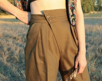 1980's Jill Sanders Olive Green Gaberdine Wool Structured Pleated Trouser Pants