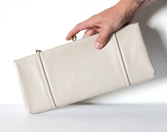 1970's Cream Colered Rectangle Clutch Handbag