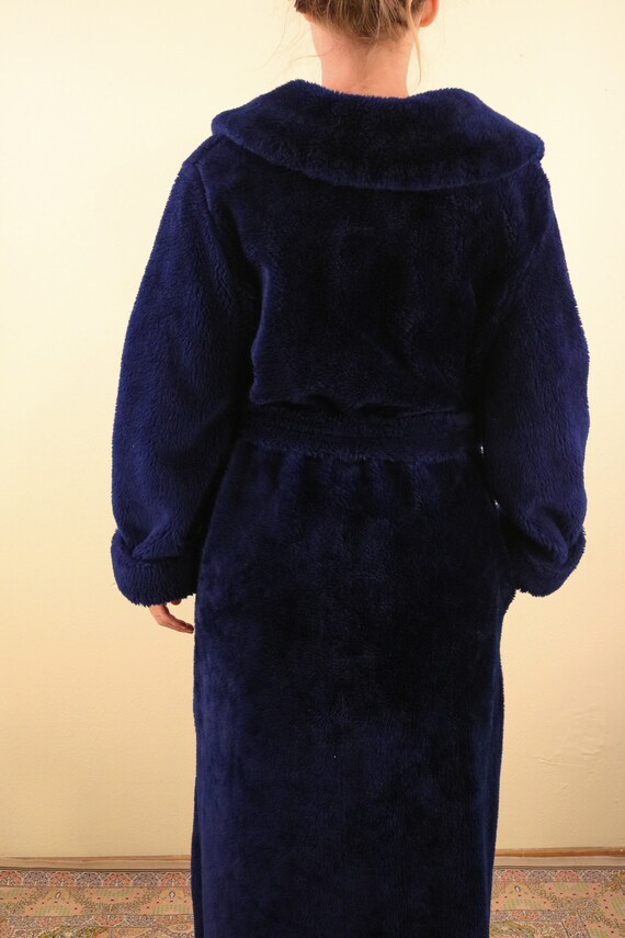 1970’s Dark Blue Fuzzy Faux Fur Robe Bathrobe - image 4