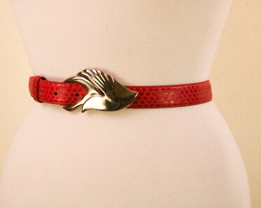 Vintage 1980s Glamorous Red Snake Skin on Leather Belt with Rad Gold Buckle Vintage 80s 90s Snakeskin Belt With Gold Baroque Buckle  main image 4