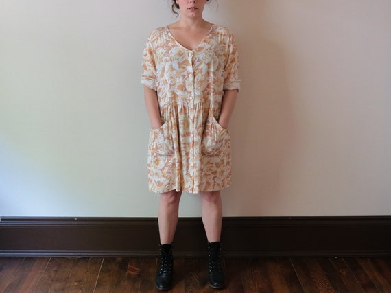 1990's Long Sleeve Beige Floral Dress with Pockets - image 1