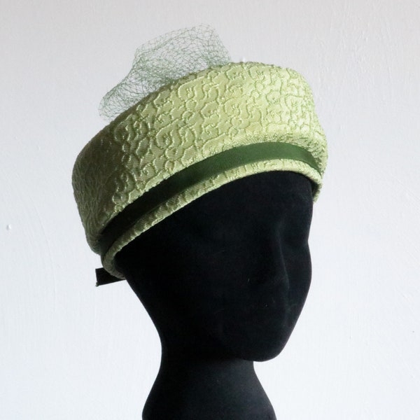1960's Key Lime Textured Pill Box Hat
