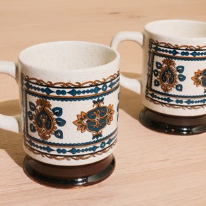 Pair of Teal & Mustard Ornate Retro Mugs