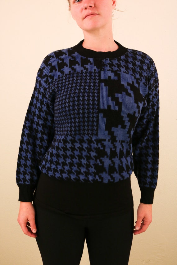 1980’s Vintage Blue and Black Hounds tooth Print … - image 2