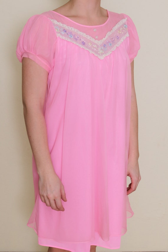 1960's Pink Babydoll Chemise with Embroidered Flo… - image 2