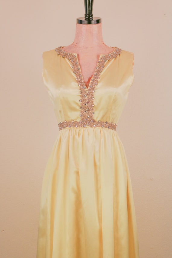 1950's Yellow With Rhinestone Empire Waist Satin … - image 4